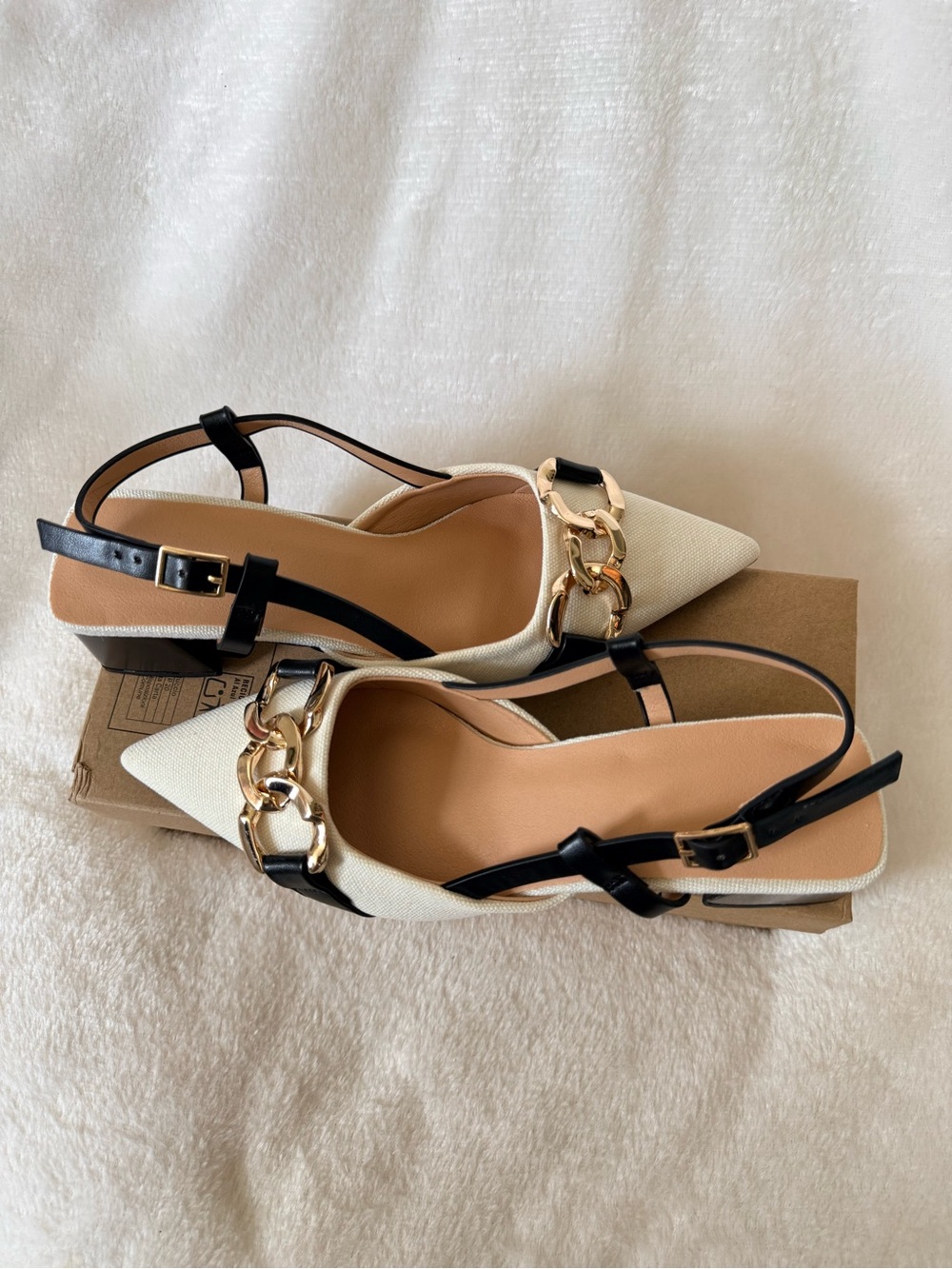SHEIN Cream Pointed Slingback Flats with Black Straps and Gold Chain